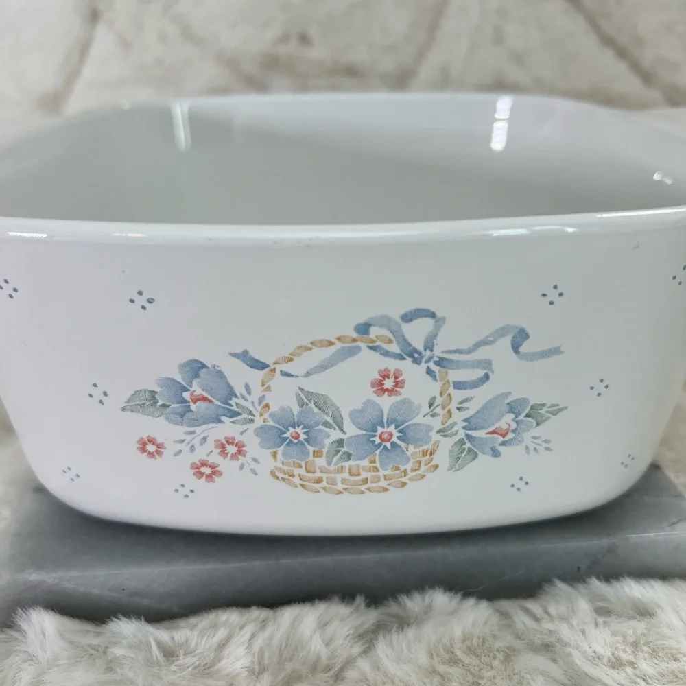 Vintage CorningWare Country Cornflower A-1 1/2-B 1.5L Casserole No Lid